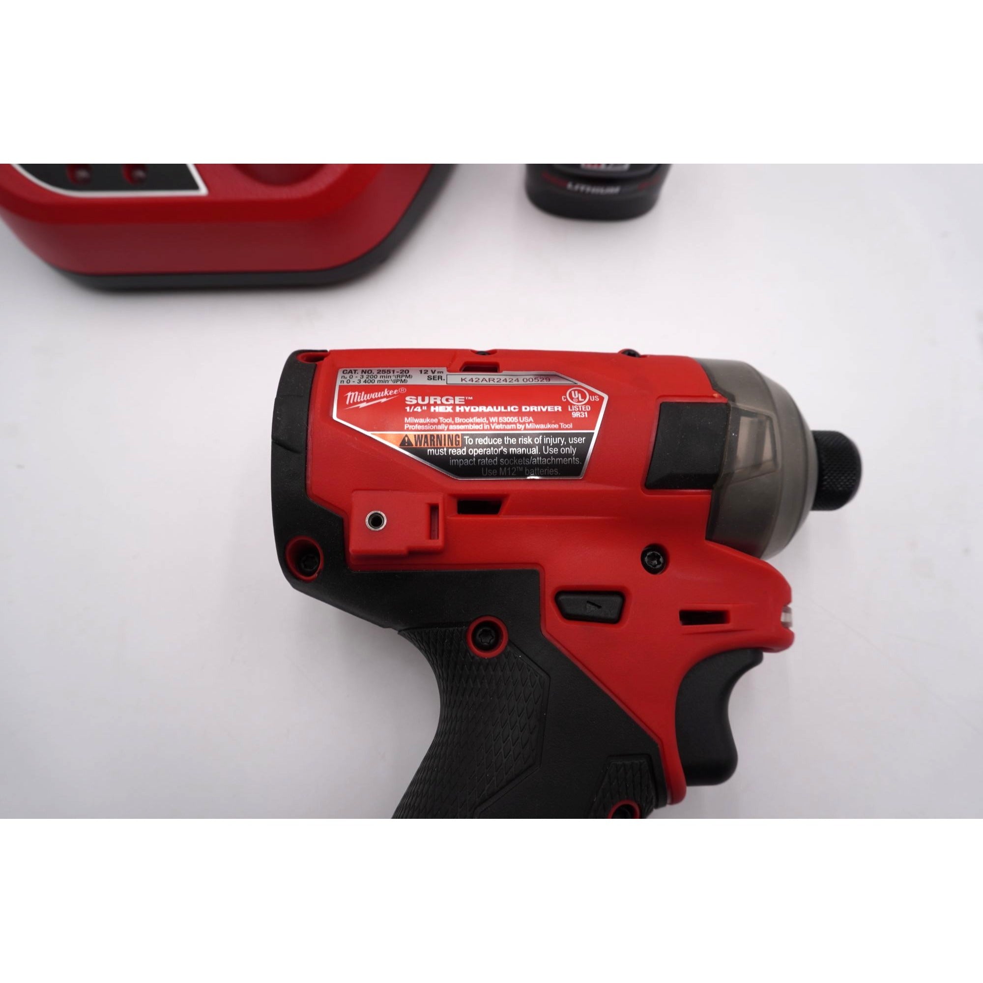 Milwaukee 2551-20 M12 FUEL SURGE 1/4" Hydraulic Driver Kit Battery Charger