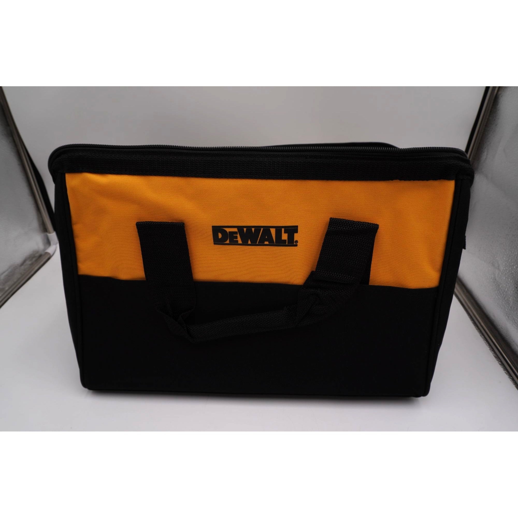 DEWALT N501179 17 in Heavy Duty Contractor Tool Bag New