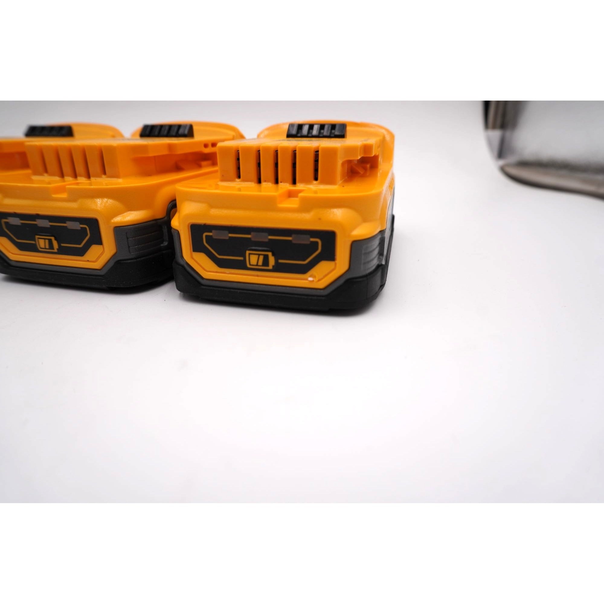 DEWALT DCBP034 POWERSTACK 20V Batteries 3-Pack w/ DCB1104 Charger