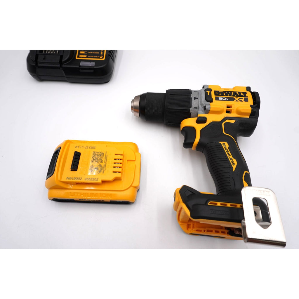 DEWALT DCD806 20V MAX XR Brushless Hammer Drill Kit Battery Charger