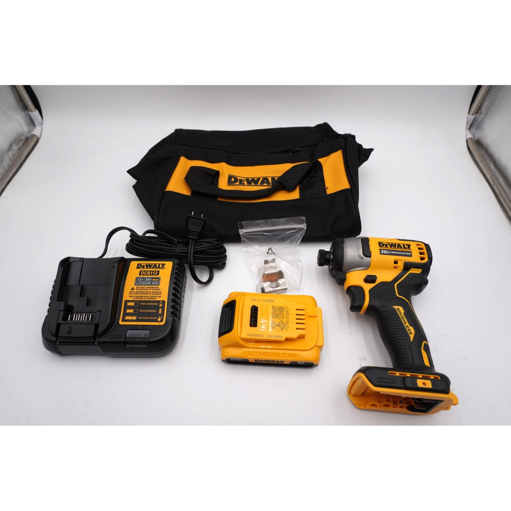 DeWALT  DCF809 20V MAX Brushless Impact Driver Kit Battery Charger Bag