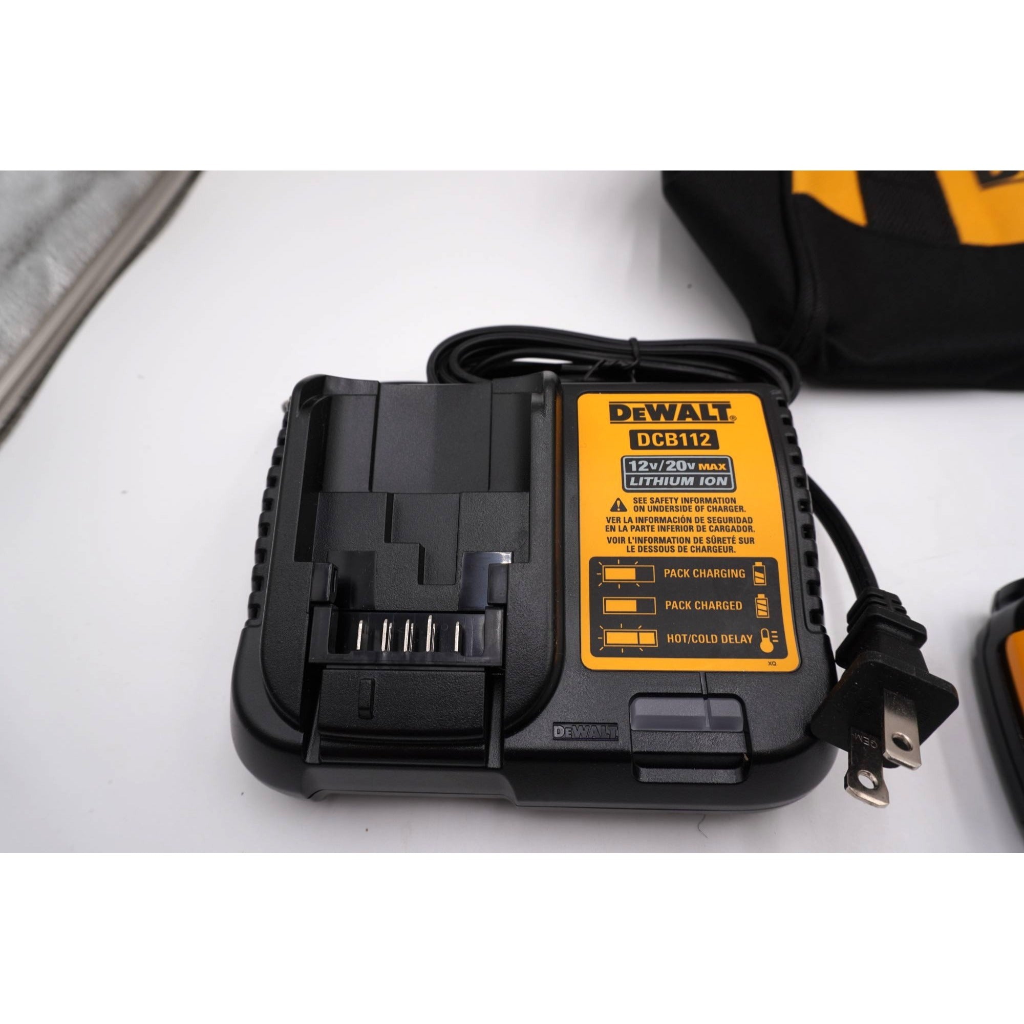 DeWALT DCF809 20V MAX Brushless Impact Driver Kit Battery Charger Bag