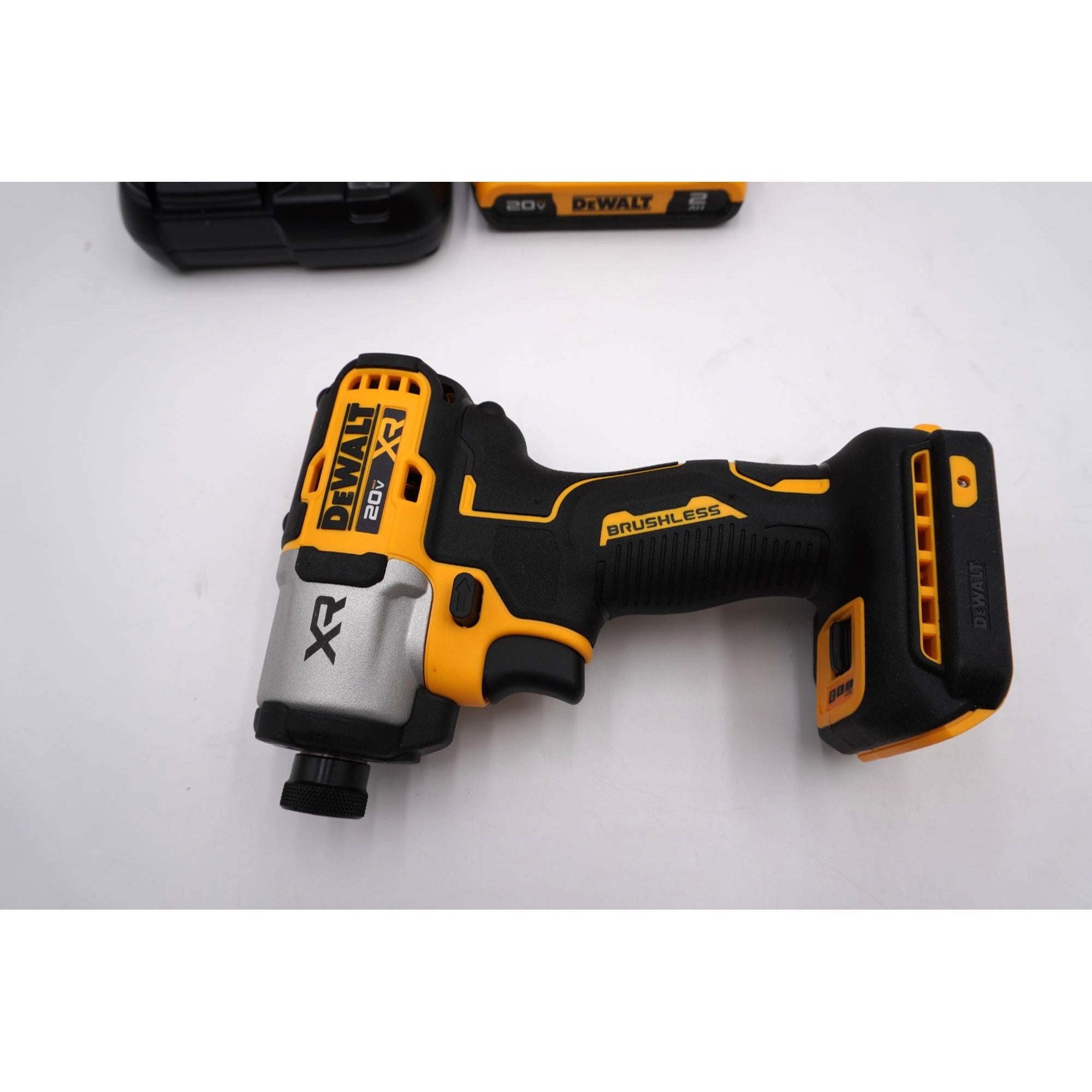 DEWALT DCF845 20V XR Brushless Impact Driver Kit Battery Charger Bag Open Box